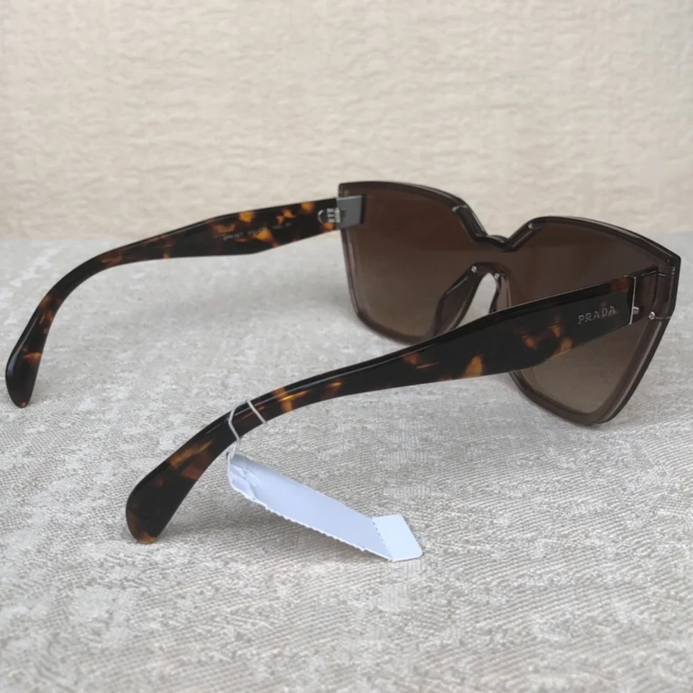 Prada price not